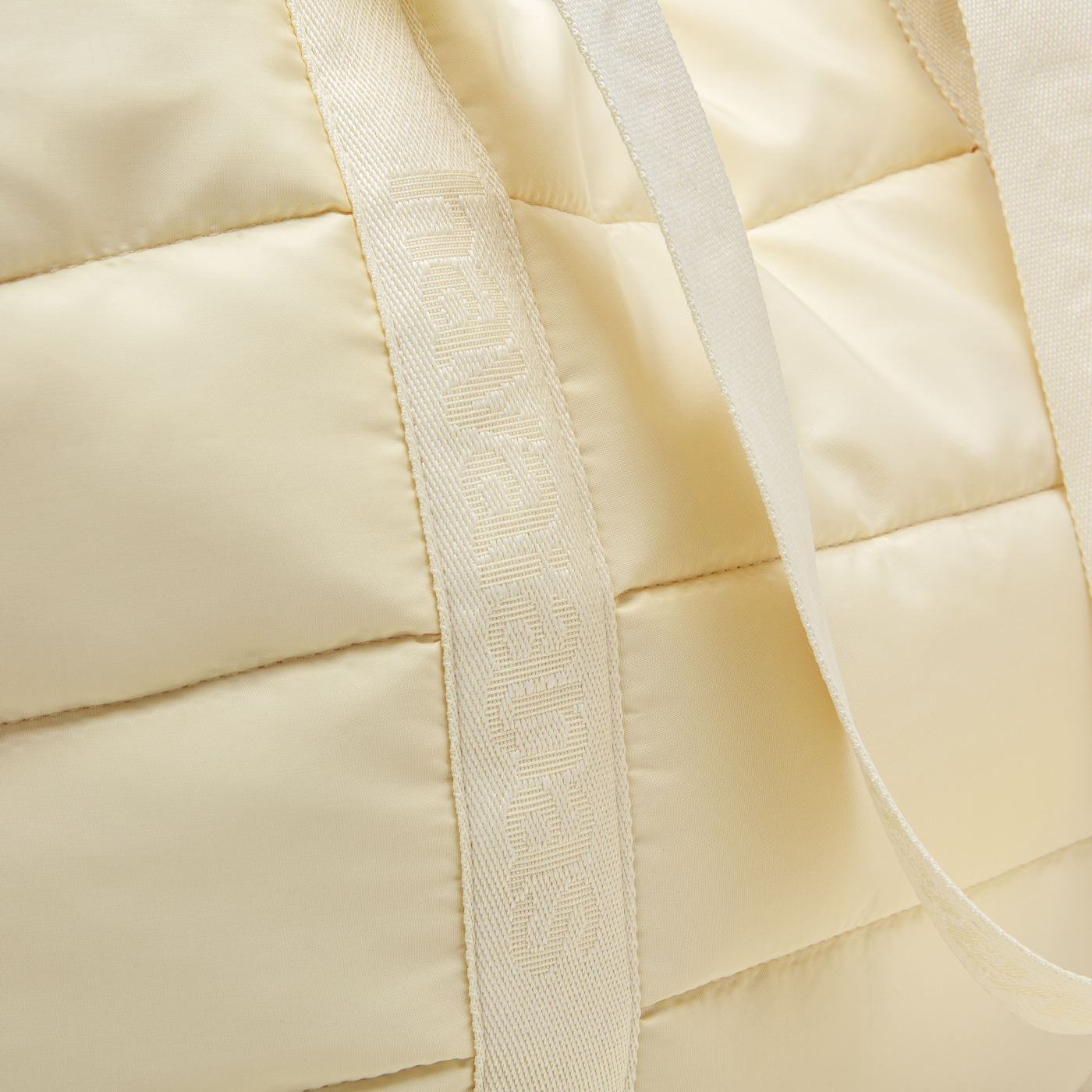 Bolsa de Praia Puff Acolchoada Espaçosa Estilosa Verão Chic Leve