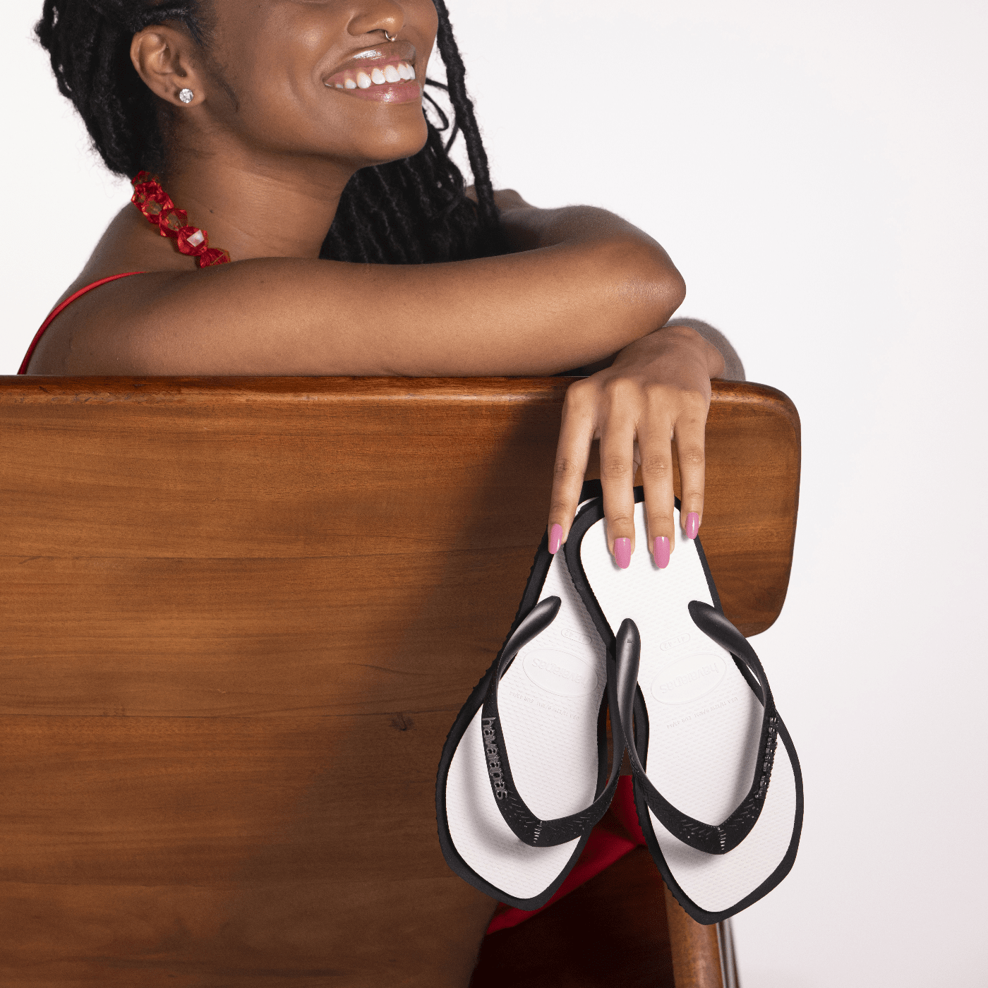 Chinelo Top Square Fusion: Plataforma, Bico Quadrado, Solado Tratorado, Conforto e Estilo