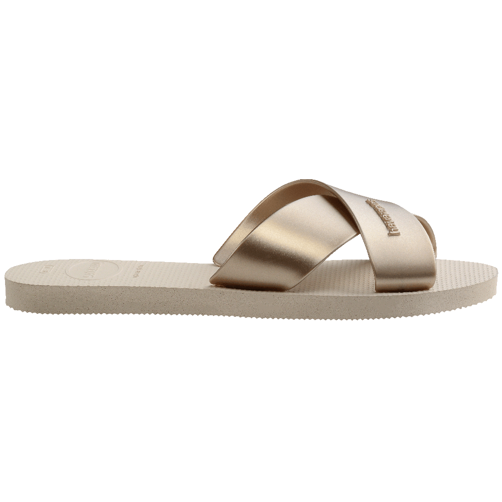 Rasteirinha  Aqua Metallic: Conforto e Estilo Metalizado para Seus Pés