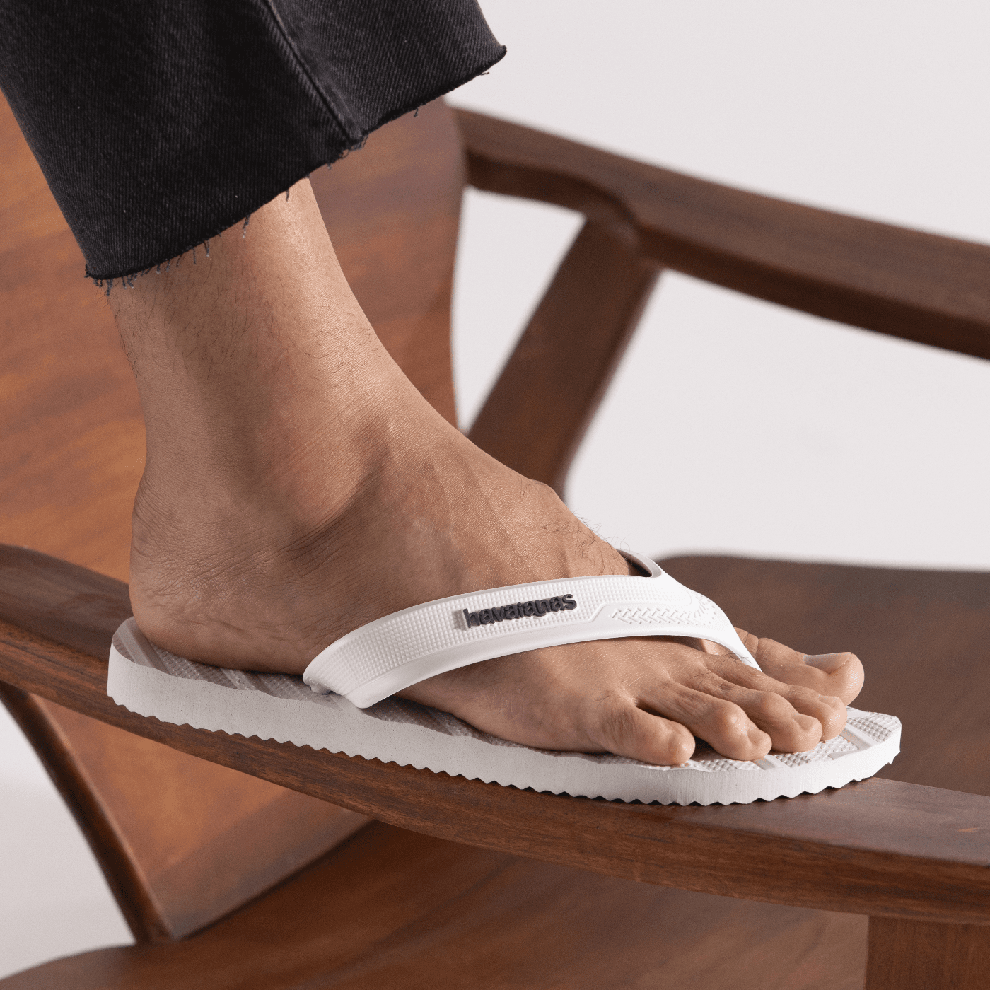 Chinelo Masculino  Track Waves: Tiras Largas Confortáveis, Sola Texturizada, Maior Aderência