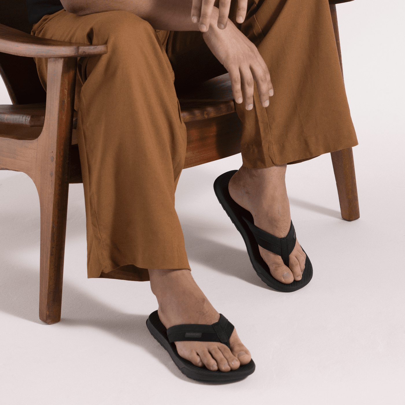 Chinelo  Track Plus Masculino: Conforto Robusto com Tiras de Tecido